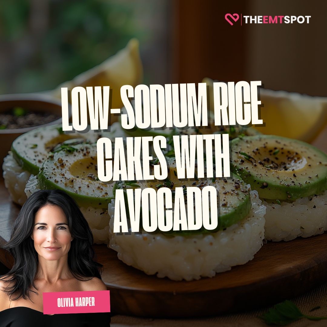 Rice Cakes with Avocado